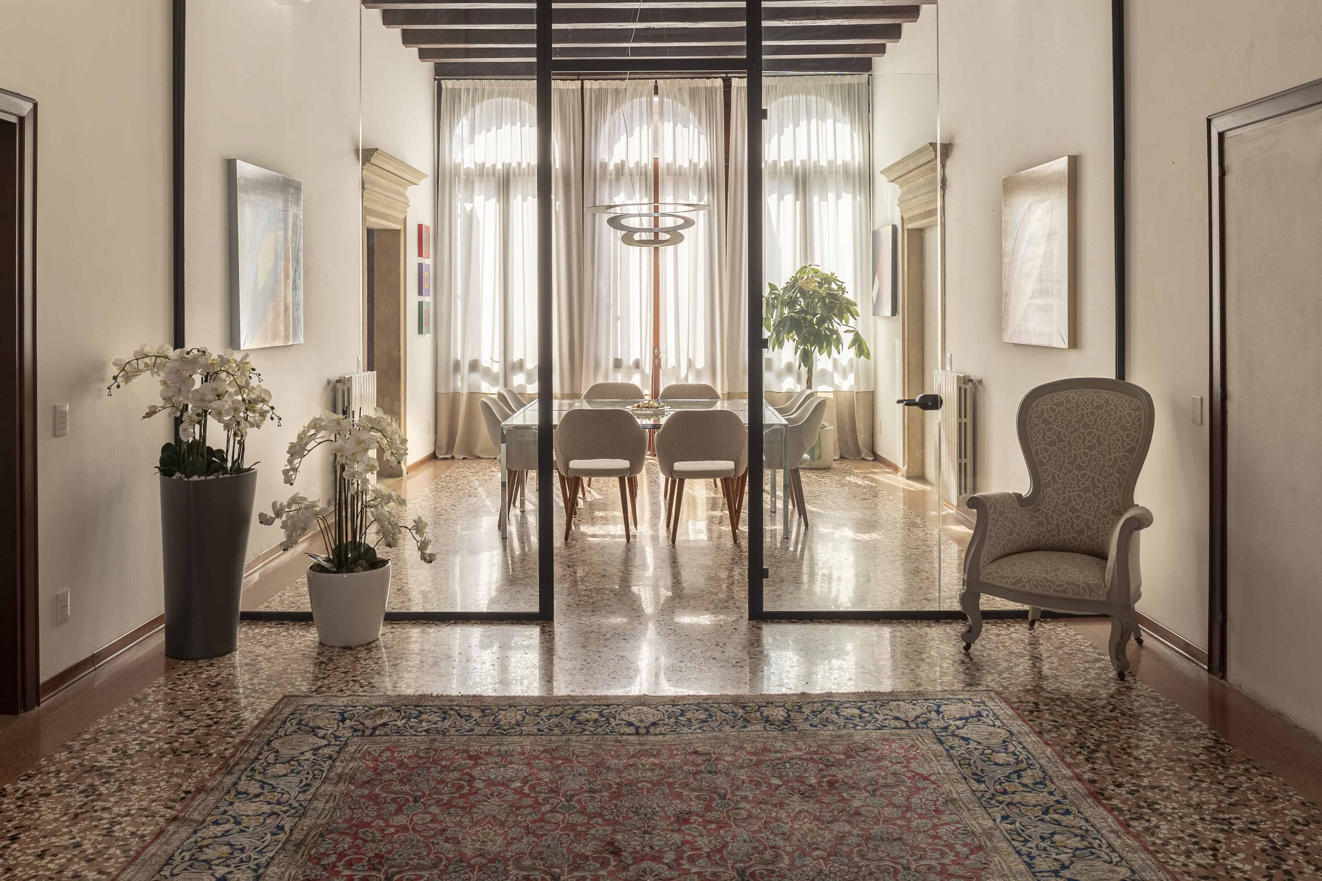 Studio Commercialisti Ca' Bragadin - Modern meeting room